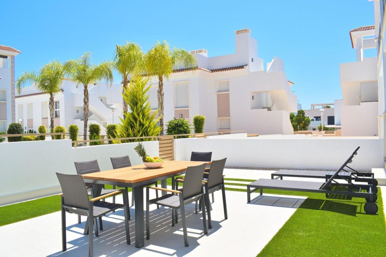 New Build Apartment On Beautiful Modern Complex روخاليس المظهر الخارجي الصورة