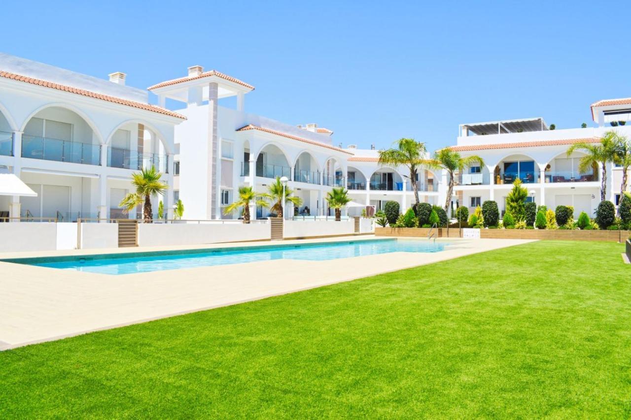 New Build Apartment On Beautiful Modern Complex روخاليس المظهر الخارجي الصورة